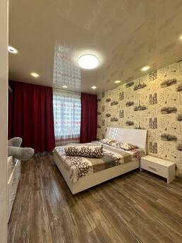 Daily rent 3-room apartment in Pechersk, Lesi Ukrainky, Kyiv - apartment by the day