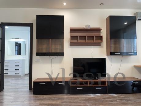 Daily rent 3-room apartment in Pechersk, Lesi Ukrainky, Kyiv - apartment by the day