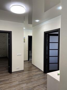 Daily rent 3-room apartment in Pechersk, Lesi Ukrainky, Kyiv - apartment by the day