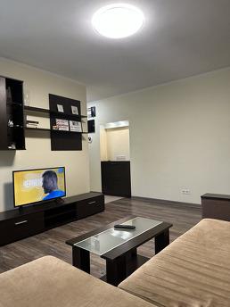 Podobovo, Lesi Ukrainki Boulevard (hospital, Kyiv - apartment by the day