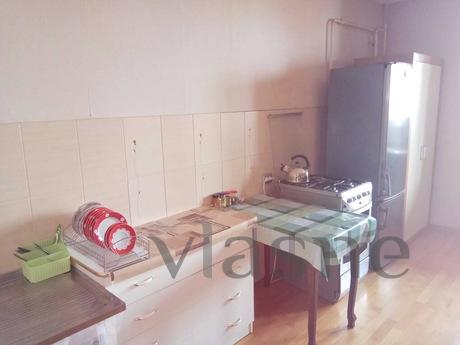 3 bedroom apartment for rent, Chernomorsk (Illichivsk) - apartment by the day