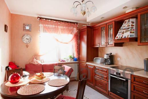 VERY COZY AND LIGHT APARTMENT. IDEAL FOR FAMILY HOLIDAY Up t