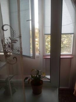 3 bedroom apartment for rent, Chernomorsk (Illichivsk) - apartment by the day