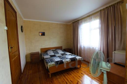 ZANDER. COZY HOUSE FOR TWO PERSONS, Sudak - apartment by the day