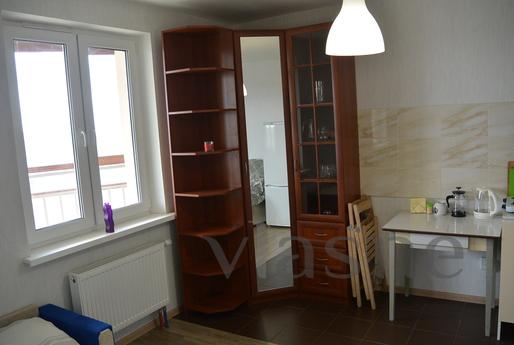Cozy, bright studio - two windows., Saint Petersburg - apartment by the day