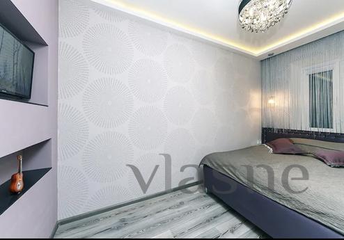 3 room designer apartments in the center, Kyiv - apartment by the day