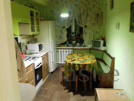clean 2-room apartment with all amenities, 7-10 minutes walk