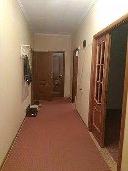 2 bedroom apartment for rent, Surgut - apartment by the day
