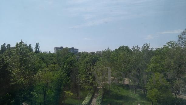 Rent without intermediaries Ilyichevsk 1, Chernomorsk (Illichivsk) - apartment by the day