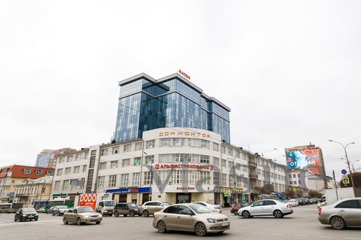 Daily ul.Malysheva 415, Yekaterinburg - apartment by the day