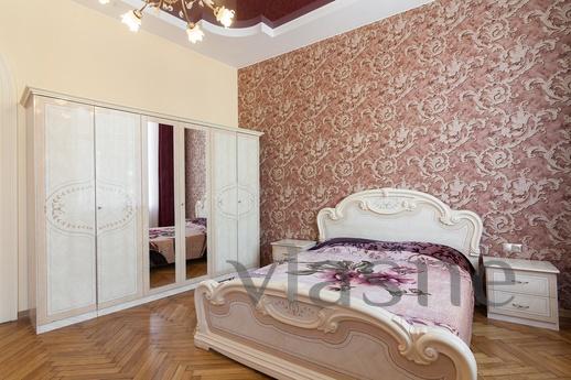 Cozy 1 bedroom apartment in the center, Lviv - apartment by the day