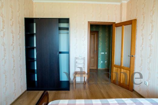 Просторные апартаменты с тремя кроватями, Ростов-на-Дону - квартира посуточно