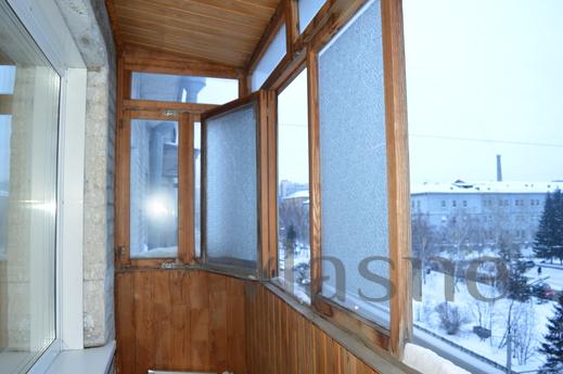 Cozy Sunrise Apartment, Novosibirsk - apartment by the day
