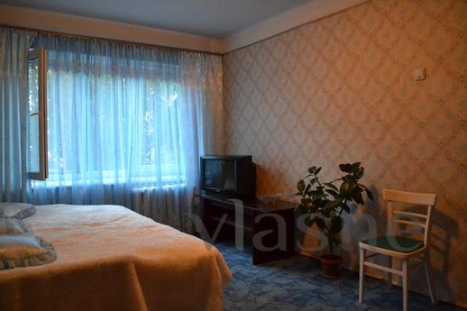 Rent 2-room apartment with a facelift. Separate bathroom. Th