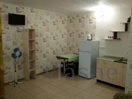 House with all amenities, all year round, Henichesk - apartment by the day