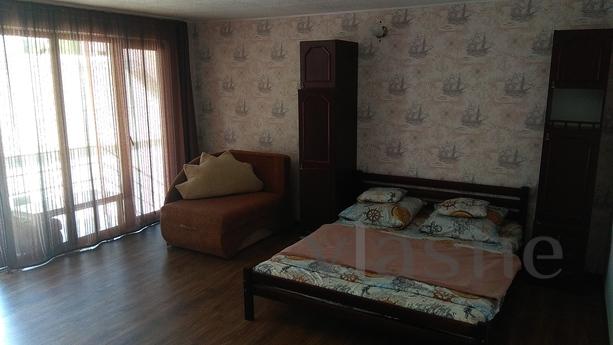 House with all amenities, all year round, Henichesk - apartment by the day