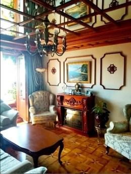 Daily st. Beregovoy 27, Yenakiieve - apartment by the day