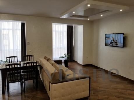 city center, modern apartments, Ivano-Frankivsk - apartment by the day