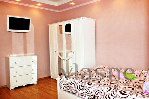 One bedroom apartment on Lomonosov, Saratov - apartment by the day