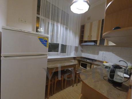 Apartment for rent on Khreschatyk, Kyiv - apartment by the day