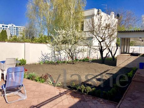 Rent a house for rent 10 Art. Big Font, Odessa - apartment by the day