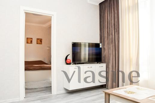 Luxury apartment Odessa Arcadia, Odessa - apartment by the day