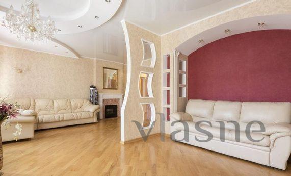New three-room apartment for rent in a new luxury residentia