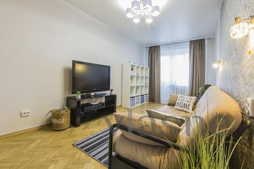 Luxury 2k apartment on m. Palace of Spor, Kyiv - apartment by the day