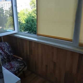 3 bedroom apartment in a residential are, Chernomorsk (Illichivsk) - apartment by the day