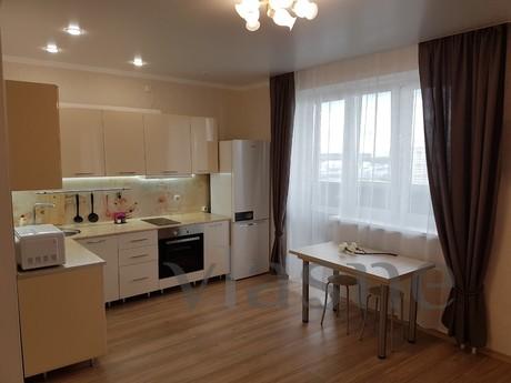 For rent studio apartment in a new build, Tyumen - apartment by the day