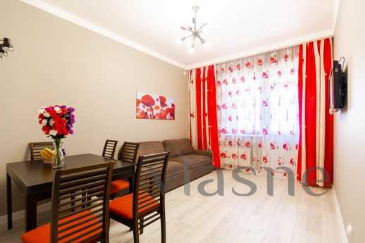 Great apartment in the center of the lef, Astana - apartment by the day