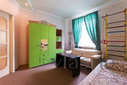 Apartment in the center of Kharkov, Kharkiv - apartment by the day