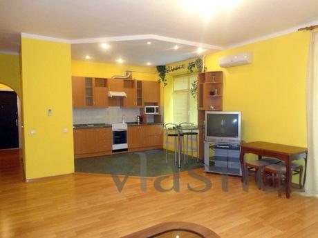 2-bedroom apartment in the center of Kiev. Studio An ideal p
