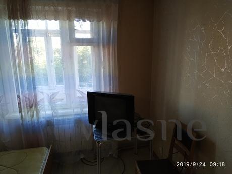 Podobovo I will rent 3 x room apartment, Zhovti Vody - apartment by the day
