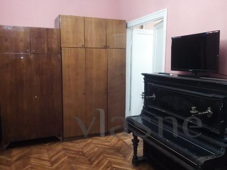 Rent 2-room apartment in the center, (me, Kharkiv - apartment by the day