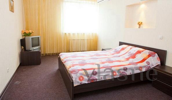 Large 2-bedroom, 1 minute subway Pozniak, Kyiv - apartment by the day