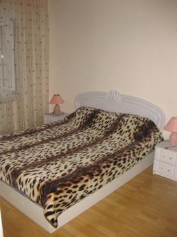 2-BR. apartments in the heart of Odessa, Odessa - apartment by the day