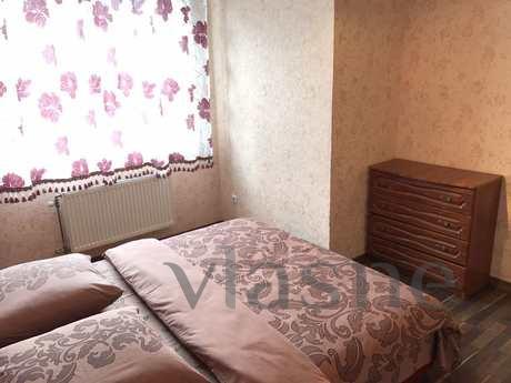 3-rooms. daily. Uzhhorod-pl. Sh. Petofi, Uzhhorod - apartment by the day