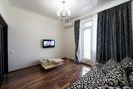 'Second Pearl' design 3bedroom, Odessa - apartment by the day