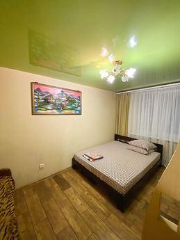 Daily, hourly own 1 bedroom studio apartment in the Dnipro d