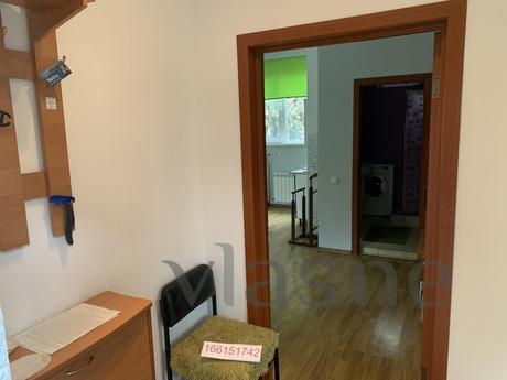 Studio in center of Yalta with parking, Yalta - apartment by the day