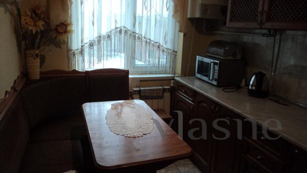 VIP 3 -bedroom apartment, Uzhhorod - apartment by the day