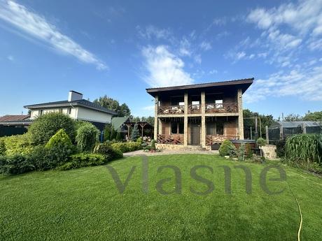 The new year is busy. Rent a house near Kiev, 2nd floor. 120