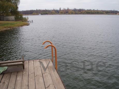 Paradise by the lake, Krivoy Rog - apartment by the day