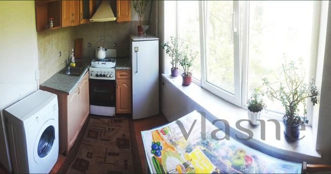 2-rooms apartment in Kiev, Kyiv - apartment by the day