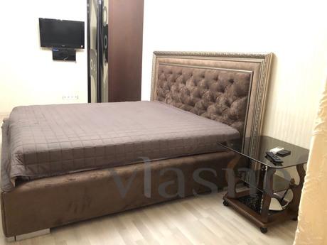 VIP apartment in the seaside city Ilyich, Chernomorsk (Illichivsk) - apartment by the day