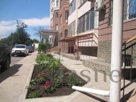 VIP apartment in the seaside city Ilyich, Chernomorsk (Illichivsk) - apartment by the day