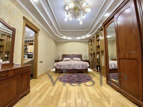 2 BR apartment for rent, WI-FI, Odessa - apartment by the day