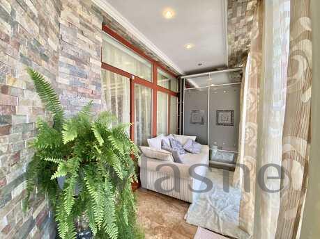 2 BR apartment for rent, WI-FI, Odessa - apartment by the day