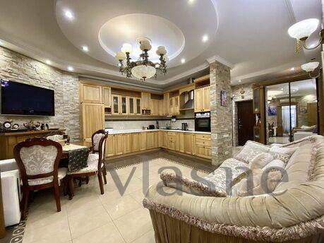 2 BR apartment for rent, WI-FI, Odessa - apartment by the day